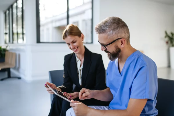 Baz Hamburg Ausbildung Pharmareferent online-Pharma.jpg